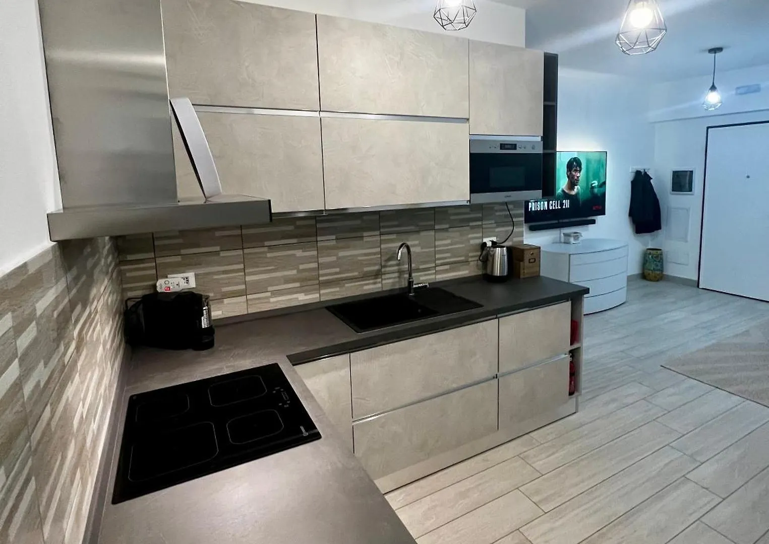 Elegant & Spacious 2Br 2Ba Unit With Private Patio ローマ アパート