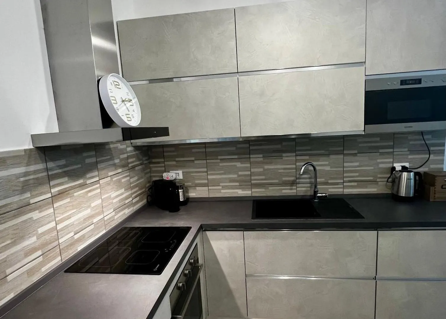 Elegant & Spacious 2Br 2Ba Unit With Private Patio ローマ アパート
