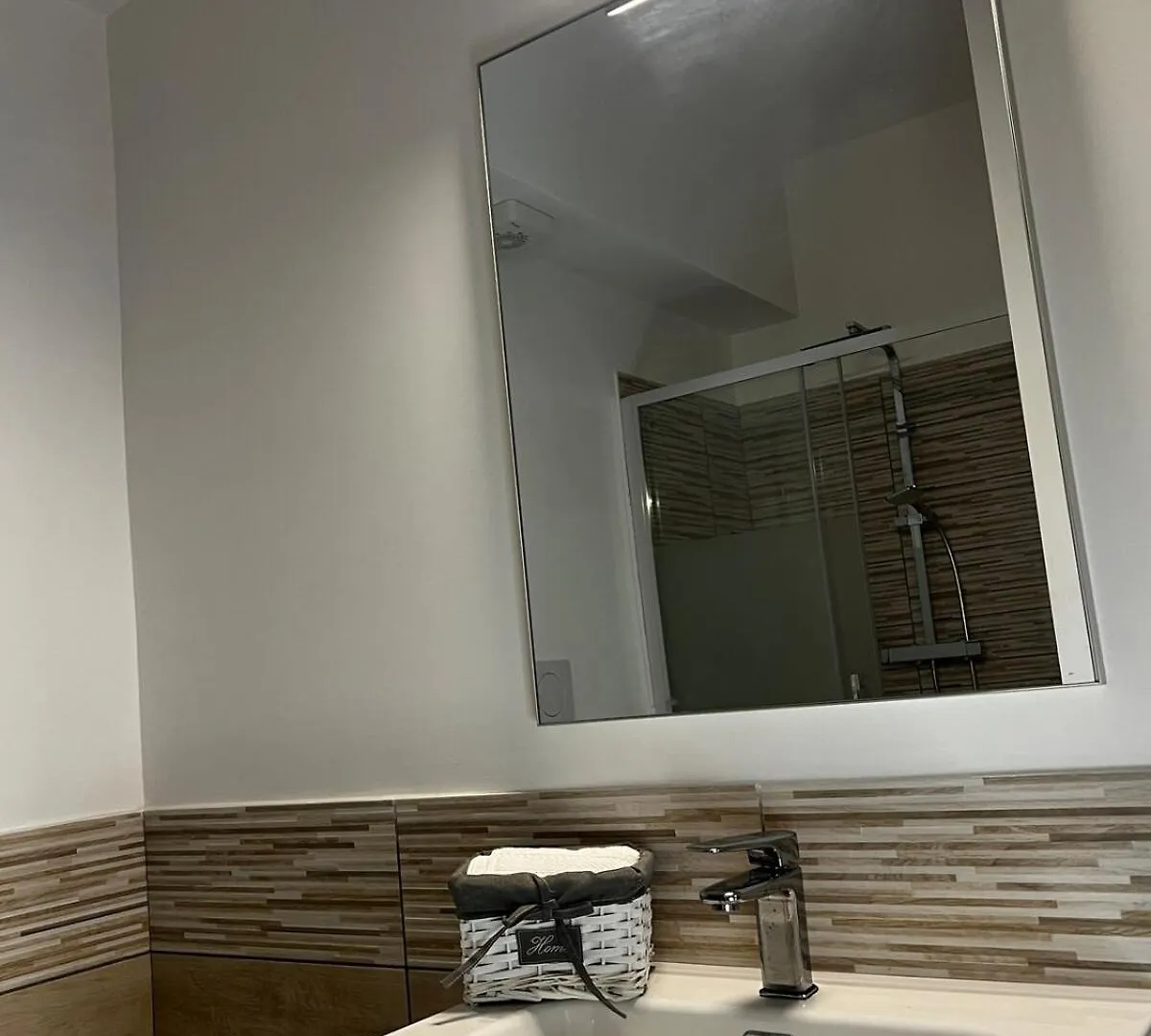 アパート Elegant & Spacious 2Br 2Ba Unit With Private Patio ローマ